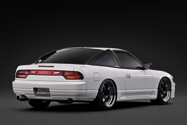 [ Pre-order ] IG4073 ignition model 1:18 Nissan Sileighty White Metallic