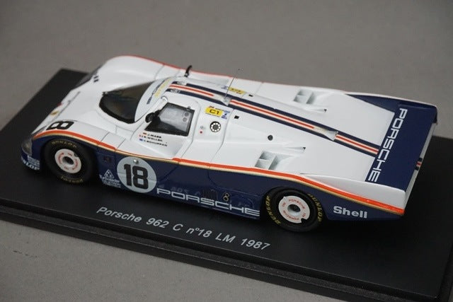 1:43 SPARK S0943 Porsche 962 C Le Mans 1987 #18 model car