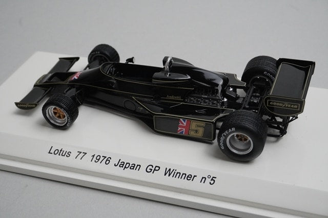1:43 Rave R70042 Lotus 77 #5 winner of the 1976 Japanese GP M. Andretti model car