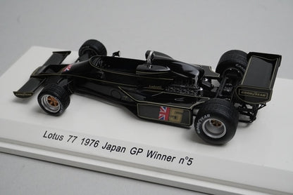 1:43 Rave R70042 Lotus 77 #5 winner of the 1976 Japanese GP M. Andretti model car