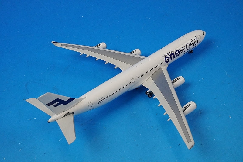 1:400 A340-300 Finnair Oneworld OH-LQE 10548 Phoenix airplane model