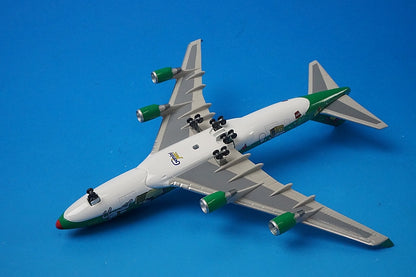 1:400 B747-400 Merry Christmas 2003 Gemini airplane model