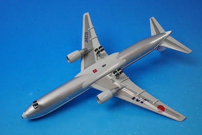 1:200 B767-300 JAL Old Tsurumaru Paint JA8236 BJQ1187 JALUX airplane model