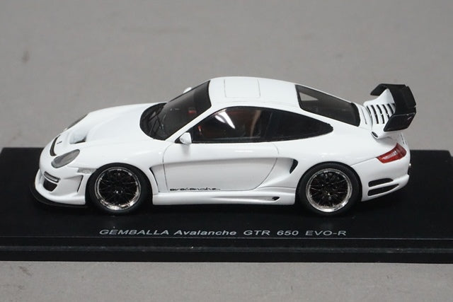 1:43 SPARK S0719 Gemballa Avalanche GTR 650 EVO-R 2007 White model car