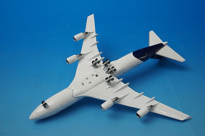 1:400 B747-400 Lufthansa D-ABVM GJDLH1826 Gemini airplane model