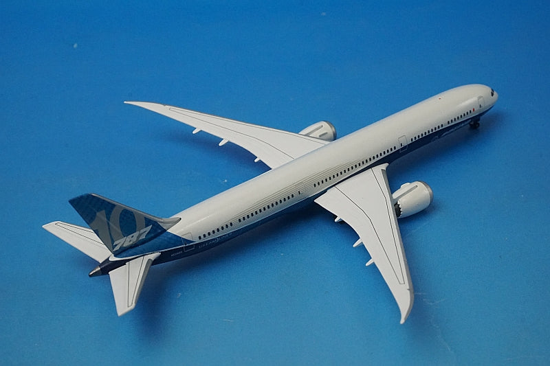 1:500 B787-10 Boeing Dreamliner N528ZC 530781 Herpa airplane model