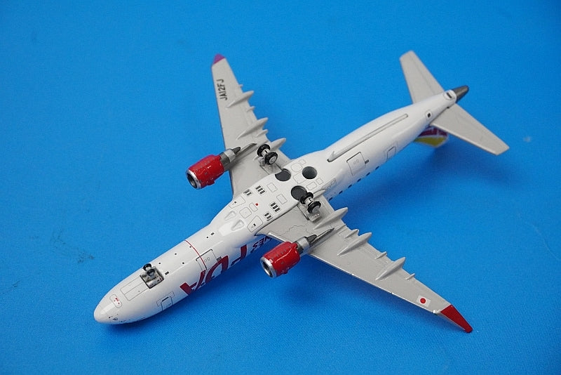 1:400 Embraer 175 FDA No.12 White JA12FJ EW4175001 JC Wing airplane model