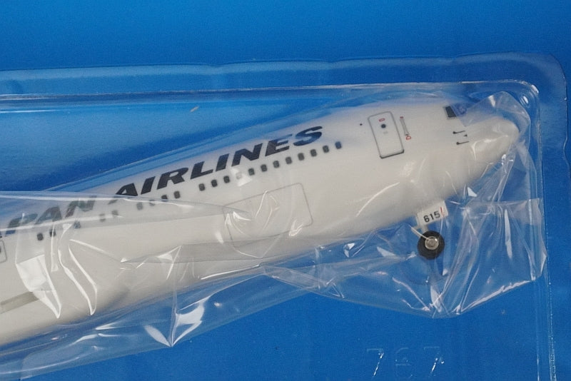 1:200 B767-300ER JAL Samantha Thavasa JA615J BJQ1114 JALUX airplane model