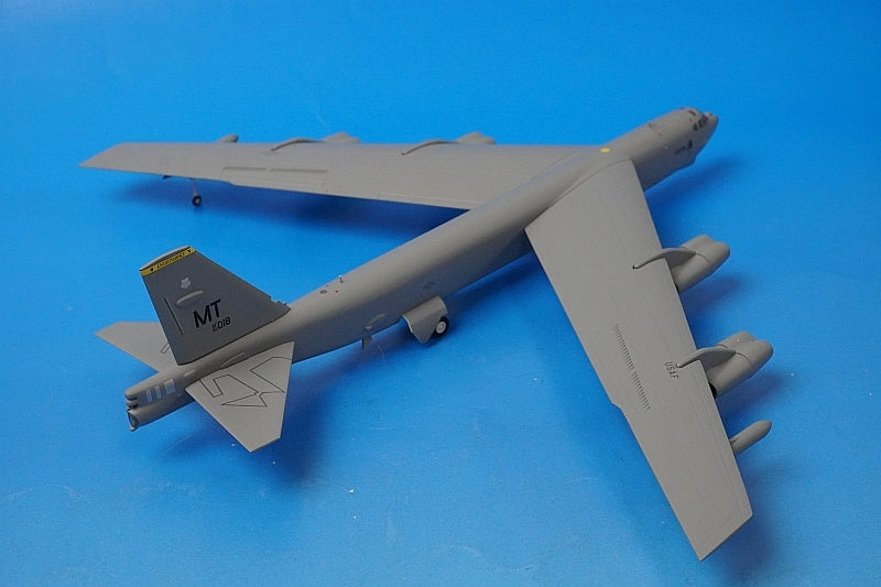 1:200 B-52H U.S. Air Force 5th Bomb Wing 69th Bomb Squadron Nighthawks POW/MIA #60018 558440 Herpa airplame model
