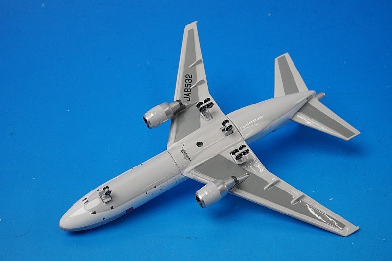 1:400 DC-10-40 JAA Japan Asia JA8532 10173 Phoenix airplane model