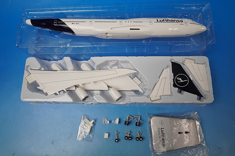 1:200 B747-8 Lufthansa D-ABYA LW200DLH003 LIMOX airplane model