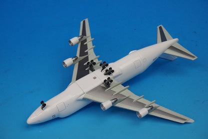 1:400 B747-400LCF All White Dream Lifter N747BC 55154 Dragon