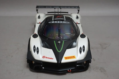 1:18 AUTOart 78271 Pagani Zonda Revolution Carbon Black / White Goodwood model car