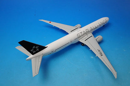 1:200 B777-300ER ANA Star Alliance Painting JA731A NH20037 ANA airplane model