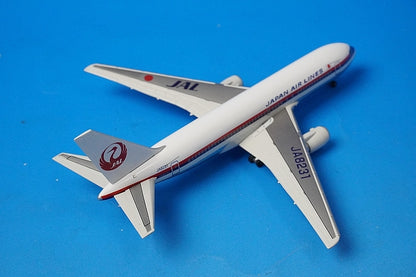 1:400 B767-200 JAL Old Crane Maru Paint JA8231 55298 Dragon airplane model