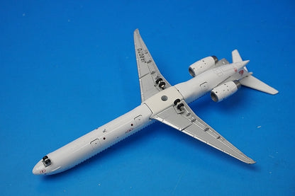 1:400 MD-90-30 JAL New Tsurumaru Paint JA8070 XX4941 JC Wings airplane model