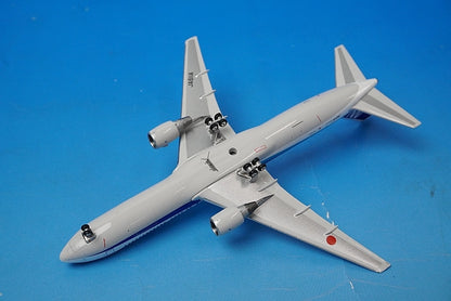 1:400 B767-300ER ANA Forward together as one Japan JA611A 10617 Phoenix airplane model