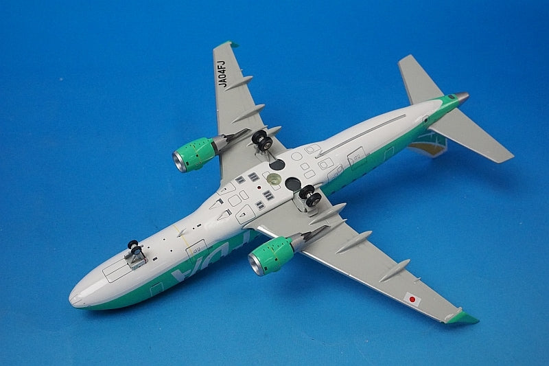 1:200 Embraer ERJ-170-100ST 170ST FDA Fuji Dream Airlines No. 4 Green JA04FJ XX2559 JC Wings airplane model