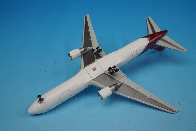 1:400 B767-300 Air Madagascar 5R-MFG 55962 Dragon