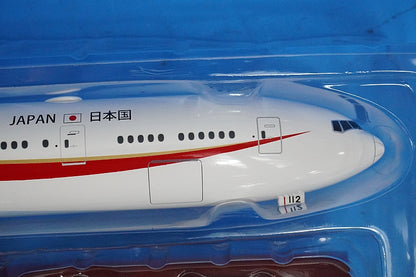 1:200 B777-300ER JASDF Japanese government aircraft No.2 with WiFi radome gear #80-1112 JG20171 ANA