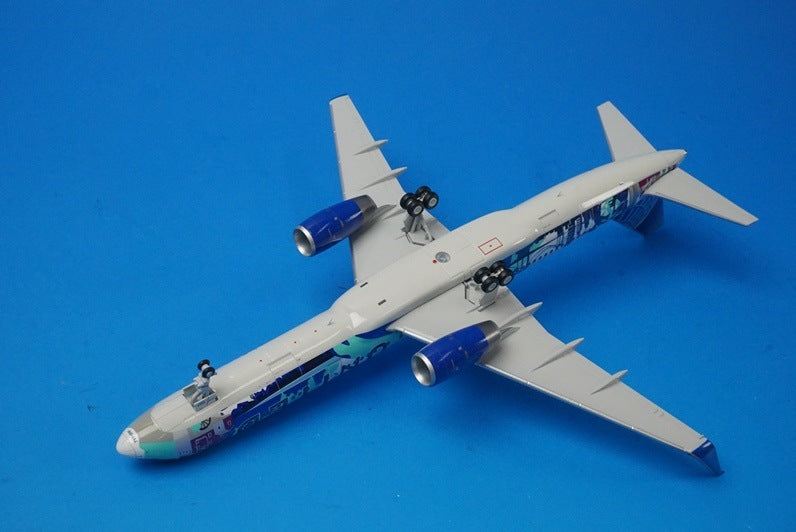 1:200 B757-200 United Her Art Here New York New Jersey N14102 LH2269 JC Wings airplane model