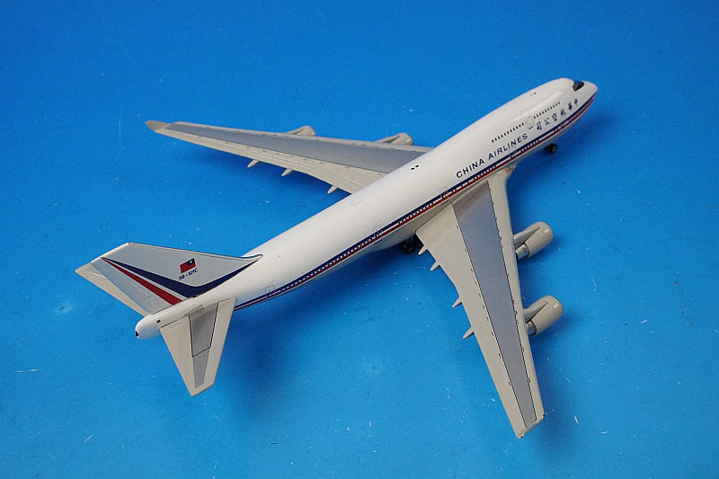 1:400 B747-400 China 1990s Color 3B-SMC 10400 Phoenix airplane model