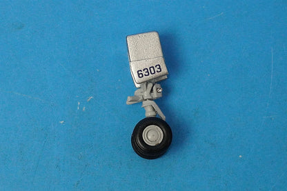 1:200 B747-400 Nose Gear (for Parts) Gemini airplane model