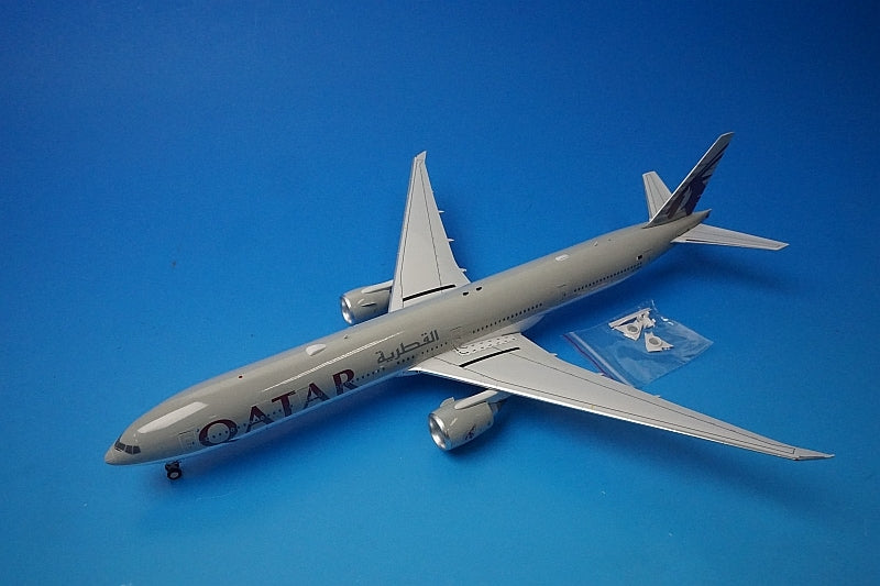 1:200 B777-300ER Qatar A7-BEN IF773QT0422 InFlight airplane model