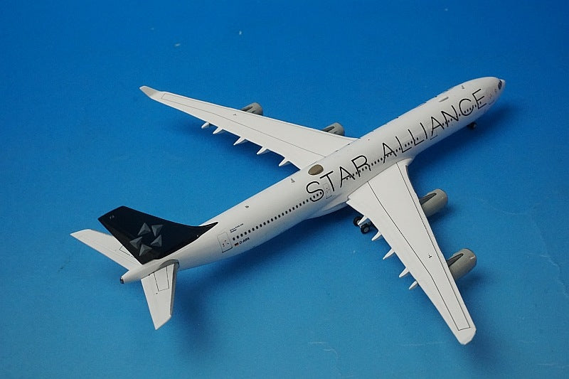 1:400 A340-300 Lufthansa Star Alliance D-AIFA EW4343002 JC Wings airplane model