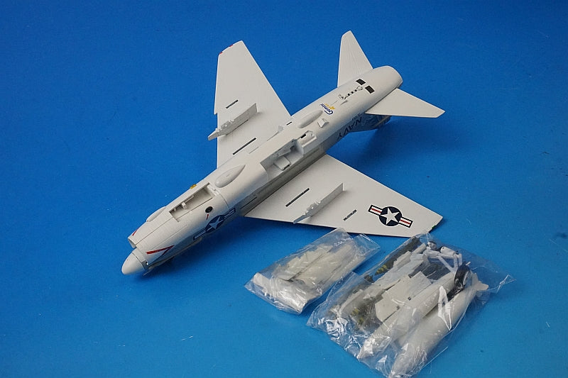 1:72 A-7E Corsair II US Navy Stingers NE304 GAUSN9001 Gemini