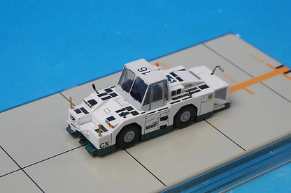 1:200 Komatsu WT500E Towing Tractor CX Cathay Pacific Color Diorama GSE2WT500E04 JC Wings