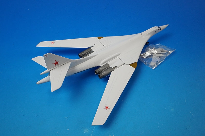 1:200 Tu-160 Blackjack Soviet Air Force 184th SSR Heavy Bombardment Regiment Pulirki Base #33 558785 Herpa