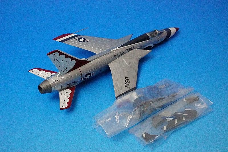 1:72 F-105B Thunderchief Thunderbirds #57-5282 HA2502 Hobby Master