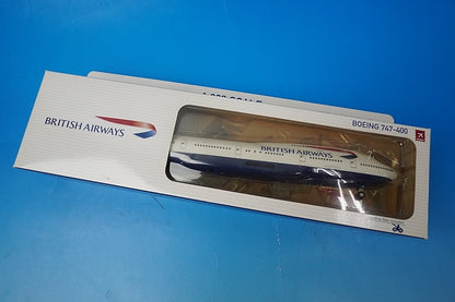 1:200 B747-400 British G-BNLT 2346 Hogan airplane model