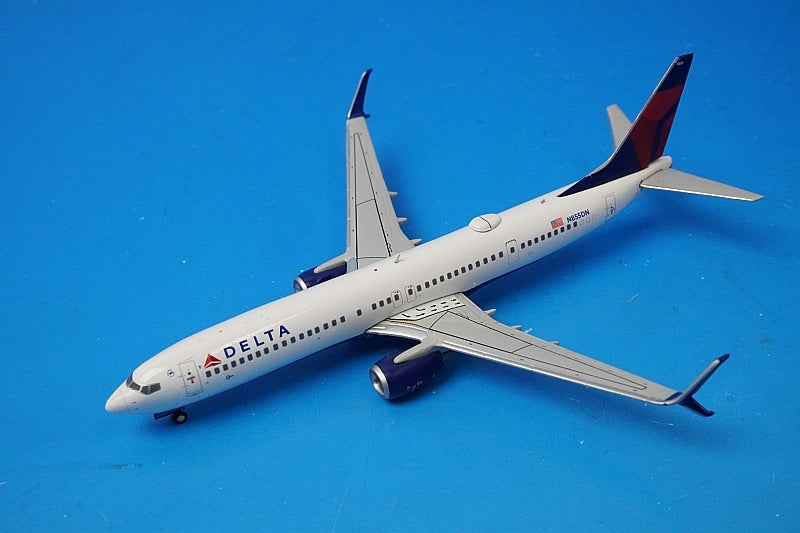 1:400 B737-900ER Delta N855DN GJDAL1628 Gemini airplane model