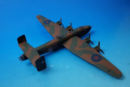 1:72 Handley Page Halifax B.III Royal Air Force Lv937/MH-E EXPENSIVE BABE AA37209 Corgi