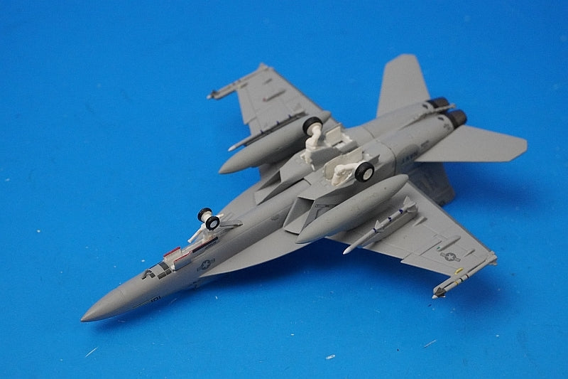 1:200 F/A-18F US Navy VFA-41 Black Aces NH101 6177 Hogan airplane model