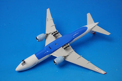 1:400 B777-200ER Austria OE-LPA 10918 Phoenix airplane model