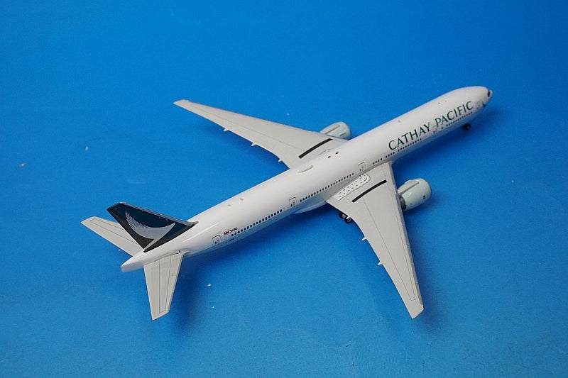 1:400 B777-367 Cathay Pacific B-HNQ 04650 Phoenix airplane model
