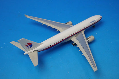 1:400 A330-200 Malaysia 9M-MKW 10439 Phoenix airplane model