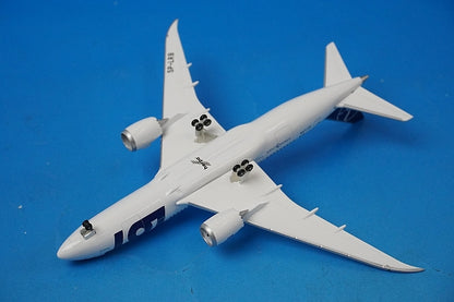 1:500 B787-8 LOT Poland SP-LRB 519069-001 Herpa airplane model
