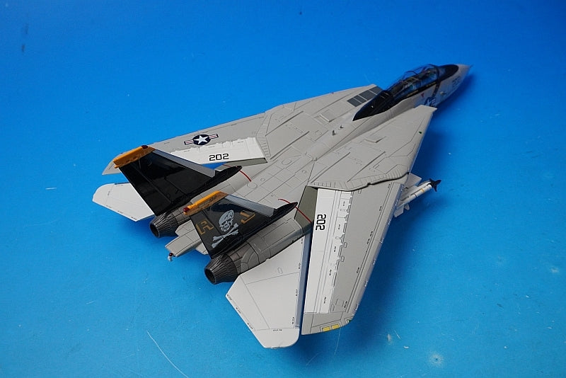 1:72 F-14A Tomcat U.S. Navy 84th Fighter Squadron Jolly Rogers AJ202 aboard the Nimitz Aircraft Carrier HA5211 Hobby Master