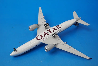 1:400 Airbus A350-900 Qatar A7-ALA 11009 Phoenix airplane model