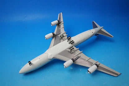 1:200 Airbus B747-400 Cathay Pacific VR-HOT BBOXCATH888 Blue Box airplane model