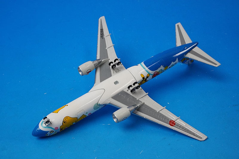 1:400 B767-300 ANA Pokemon Jet 1999 JA8288 Golden Wings airplane model
