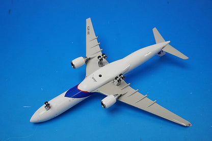1:400 A330-300 Malaysia 9M-MTA 10493 Phoenix airplane model
