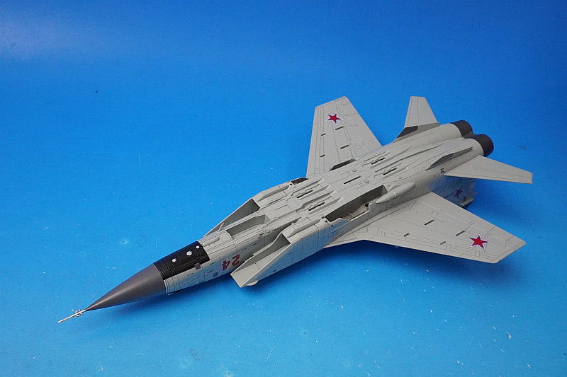 1:72 MiG MiG-31BM Foxhound Russian Aerospace Forces 712th Aviation Regiment w/R-77&R-37 HA9703 Hobby Master airplane model