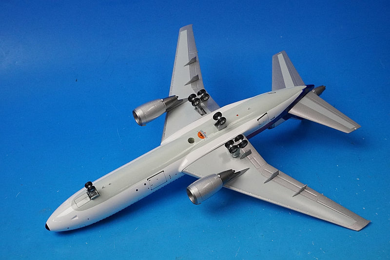 1:200 DC-10-30 Air Pacific N821L IFDC100718 Inflight airplane model