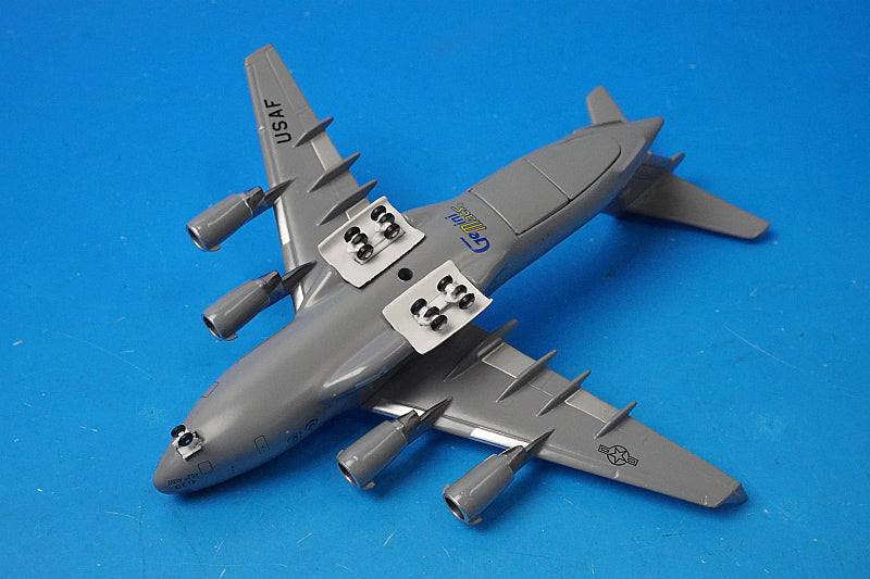 1:400 C-17 Globemaster, U.S. Air Force, March Air Force Base GMUSA015 Gemini