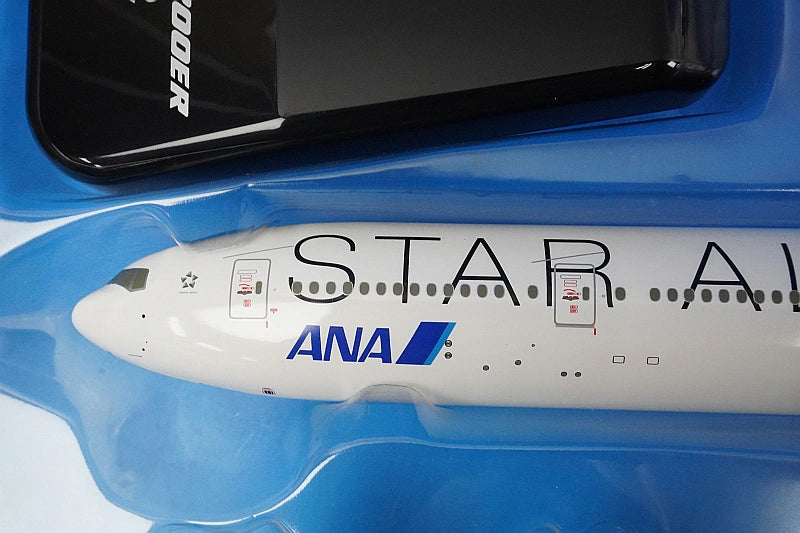 1:200 ANA Boeing 777-300ER Star Alliance Livery JA731A NH20003R ANA